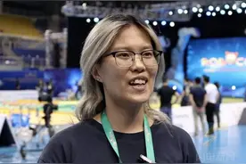 赛前印度队紧急求助 山东姑娘仗义出手：骨子里刻的就是乐于助人图片