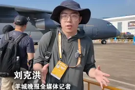 海报｜珠海航展震撼启幕，蓝天盛宴上演“速度与激情”图片