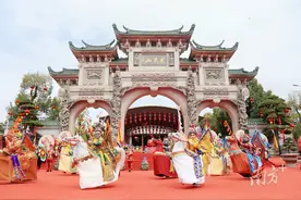 第一届海峡两岸民俗文体汇启动暨碣石古卫城进城仪式在汕尾举办图片