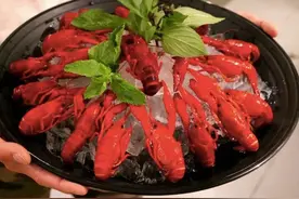 不吃死虾，不吃虾头，不要生食……小龙虾的正确吃法来了→图片
