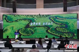 哈尔滨花式引客避暑 “冰城左右哥”返场嗨翻夏日图片