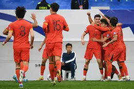 国足，被“抬进”世界杯？图片