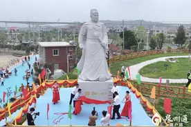 泉州再添新地标 琅山郑和广场揭幕图片