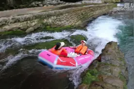 贵州桐梓：凉爽漂流带热“避暑经济”图片