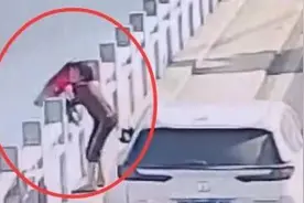 女子骑车到桥上将孩子扔进河里！广东警方凌晨通报图片