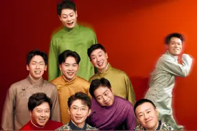 春晚舞台上，“春山学”比小品相声更好笑？| 编辑部聊天室图片