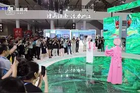 陈丽君李云霄亮相深圳文博会浙江展区 合体演绎《梁祝》图片