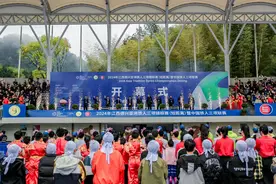 中国国家铁人三项队包揽2024年江西德兴亚洲铁人三项锦标赛（短距离）男、女子优秀组冠军！图片