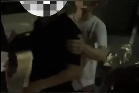 百万网红博主称挪车起纠纷后车被砸坏，警方：砸车男子已被刑拘图片