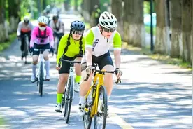 风驰茶禅径山间 竞技文脉共激荡——中国公路自行车职业联赛杭州余杭揭幕图片