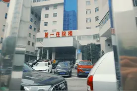 一群被规培困住的医学生：写不完病历，忙不完打杂，收入不过三千图片