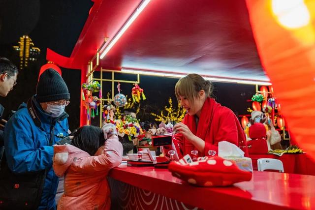 “春申美好生活迎新季”启幕！购好物、闹新春、看大展、趣体验，闵行都安排！（附折扣清单）