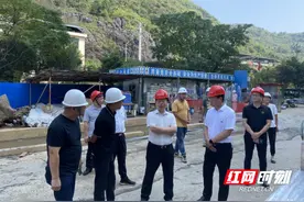 江永：唐德荣带队督导检查国庆节前安全生产工作图片