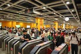 延迟收车！广州南站4日和5日地铁末班车延至次日凌晨两点图片