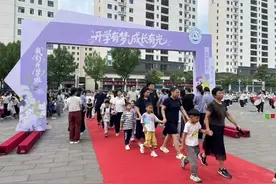 又是开学第一天，今天你在做什么？| 睡前聊一会儿图片