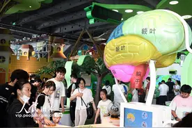 江苏南京：科技馆里乐享假期图片