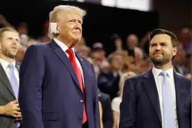 万斯和他的《乡下人的悲歌》图片