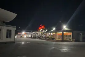 快评丨女乘客深夜遭顺风车甩客，平台赔500赔不来安全感图片