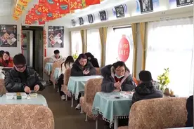 馋了馋了！吃过的都说好！这趟列车上的厨师长推荐菜真不错图片