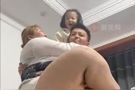 夫妻相爱7年女方胖了182斤，丈夫回应图片