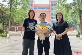 考前就报了暑假排球培训班，绵阳女生高考文科652分：身高1米75，曾获校运动会跳高第二图片