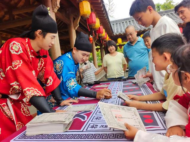 双节拍 | 喜迎盛世景繁多，皇山盛境引客来