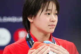 全红婵现身！回应退赛原因……图片