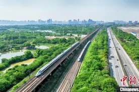 铁路暑运即将启动 武铁日均增开旅客列车60列图片