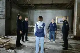 湛江霞山区工农街道探索“平安夜访+”模式助推老商圈焕新图片