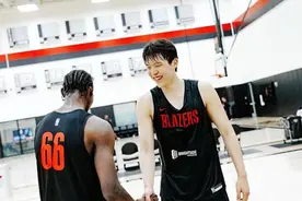 圆梦NBA|③ 为何是开拓者？16顺位选中杨瀚森，揭秘波特兰的中国球迷“老友记”图片