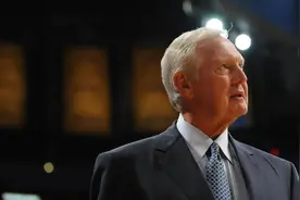 前湖人传奇球员，NBA logo原型杰里·韦斯特去世图片