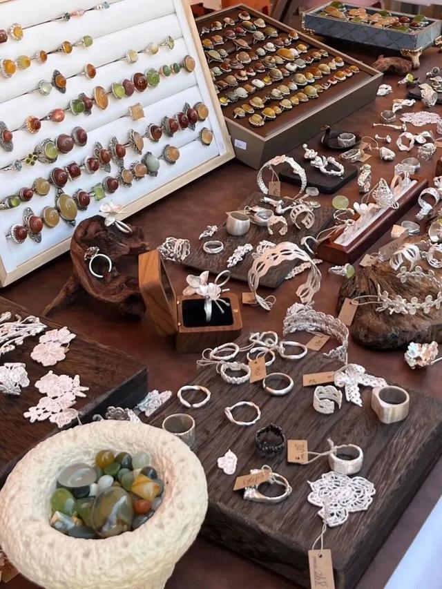 聊斋茶馆、千年琉璃、5A菜市场……淄博张店，好吃好玩好“上头”！