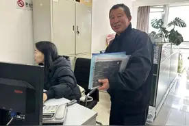 设置疑难问题线下办理点 市商务局切实解决消费者汽车以旧换新难题图片