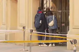 就差一分钟 上海春考外语科目再现迟到考生视频封面