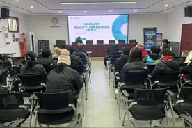 分手该还彩礼吗？这样的遗嘱有效吗？半岛问法进社区，居民有疑问律师现场答图片