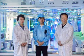 实探富士康郑州iPhone工厂：生产线背后的中国供应链图片