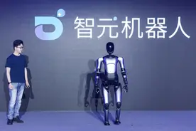稚晖君“蛰伏”一年后发布商用人形机器人，将开源打造产业生态图片