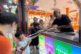 在中国卖了18年冰激凌的土耳其大叔来杭州了，7个月成了网红图片