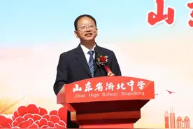 山东：济北中学第十一届学生成人礼活动举行图片