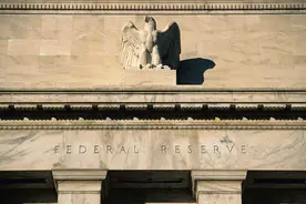 美债危机折射美国的内忧与外患图片