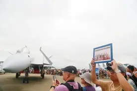 感人、激动、自豪！航展上这一幕幕，被记录下来了！图片