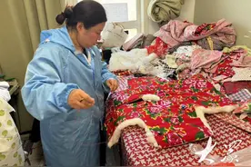 赶了18天大集，她卖光大半年缝的手工棉衣图片