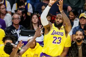 老詹父子同登台！NBA新赛季下周拉开帷幕，哪场大戏你最期待？图片