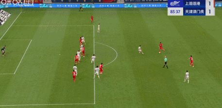 海港1-1津门虎丢榜首
