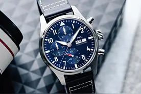 公价6万6起步，万国最好的“联名款”，来自“梅赛德斯-奔驰”图片