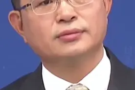 一大陆男子驾驶小艇进入台湾海域，国台办回应:“民进党没必要草木皆兵”图片