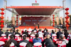 嘉禾县举办首届“嘉禾菜刀”锻造技艺争霸赛图片