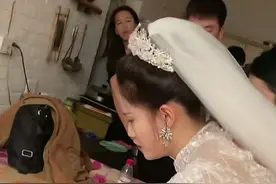 山西吕梁一新娘暂停婚礼救高烧惊厥女孩：孩子更重要图片