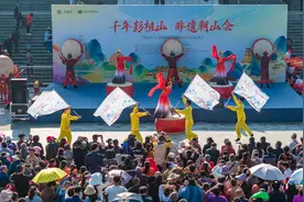 朝山看戏、“王婆说媒”……彭祖山三月三朝山会举行，吸引多地游客现场见证图片