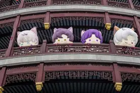 热门手游《恋与深空》男主“穿越”来到豫园，看新兴IP赋能传统文旅商业图片